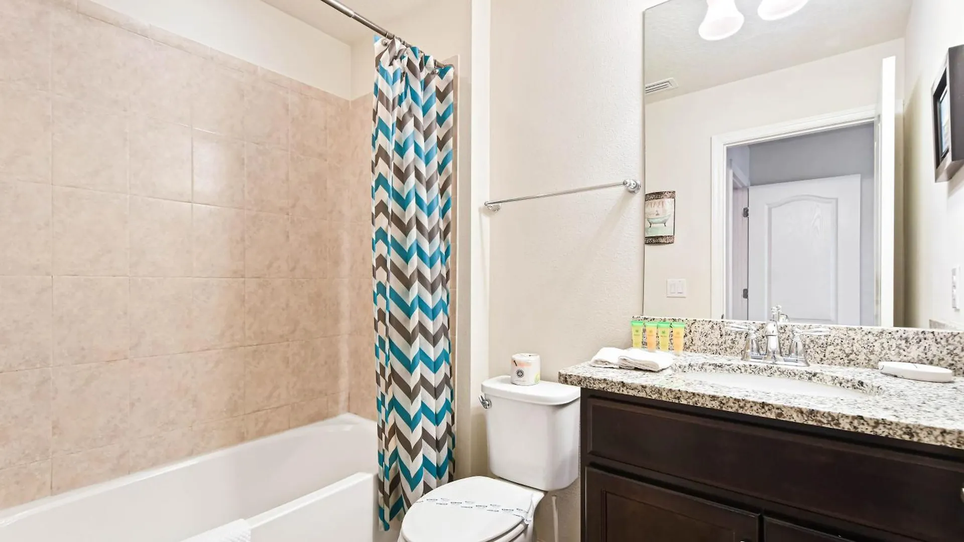 Free Waterpark Access! 5br Townhome W/ Pool 度假居 *