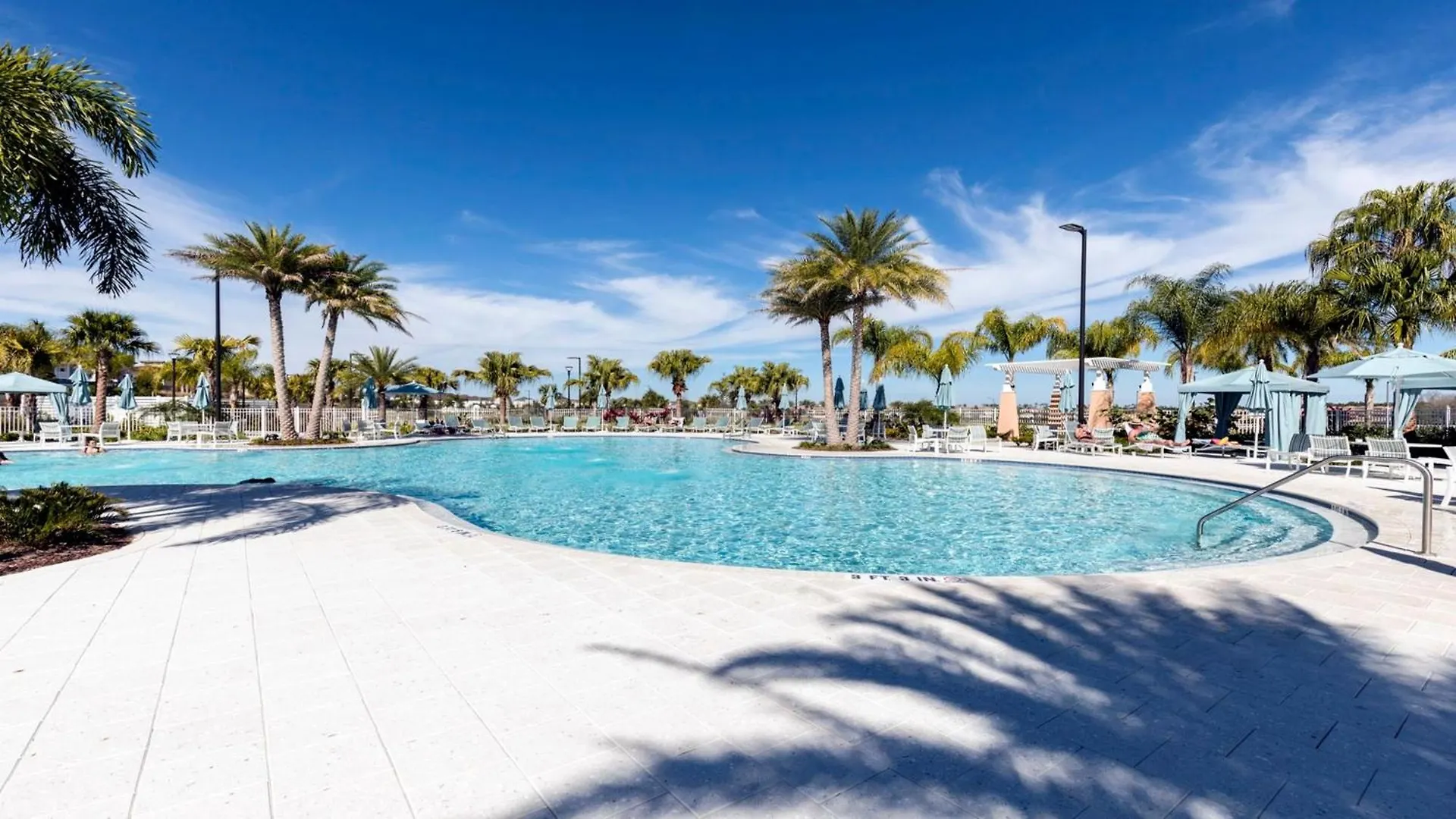 Villa: Pool, & Proximity *