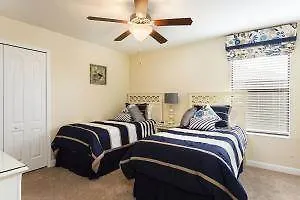 Starmark Davenport Holiday home *