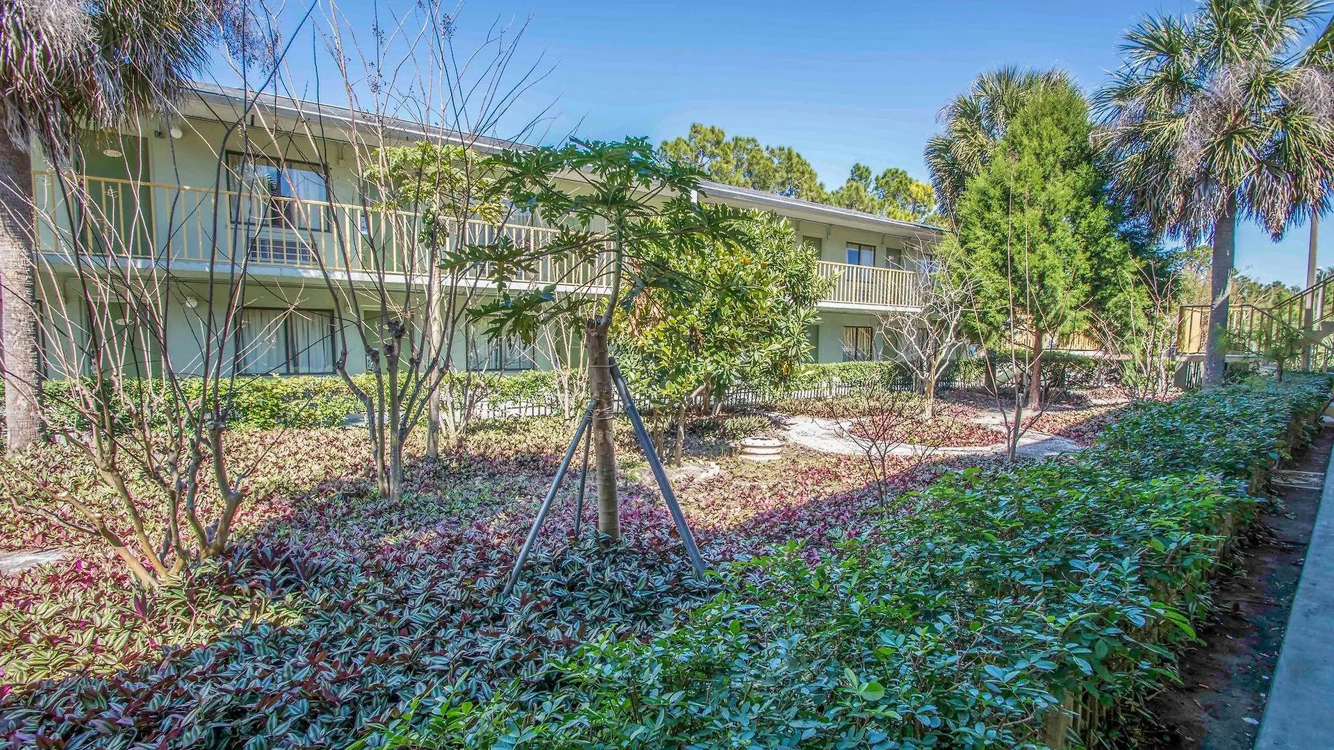 Country Hearth Inn- Motel