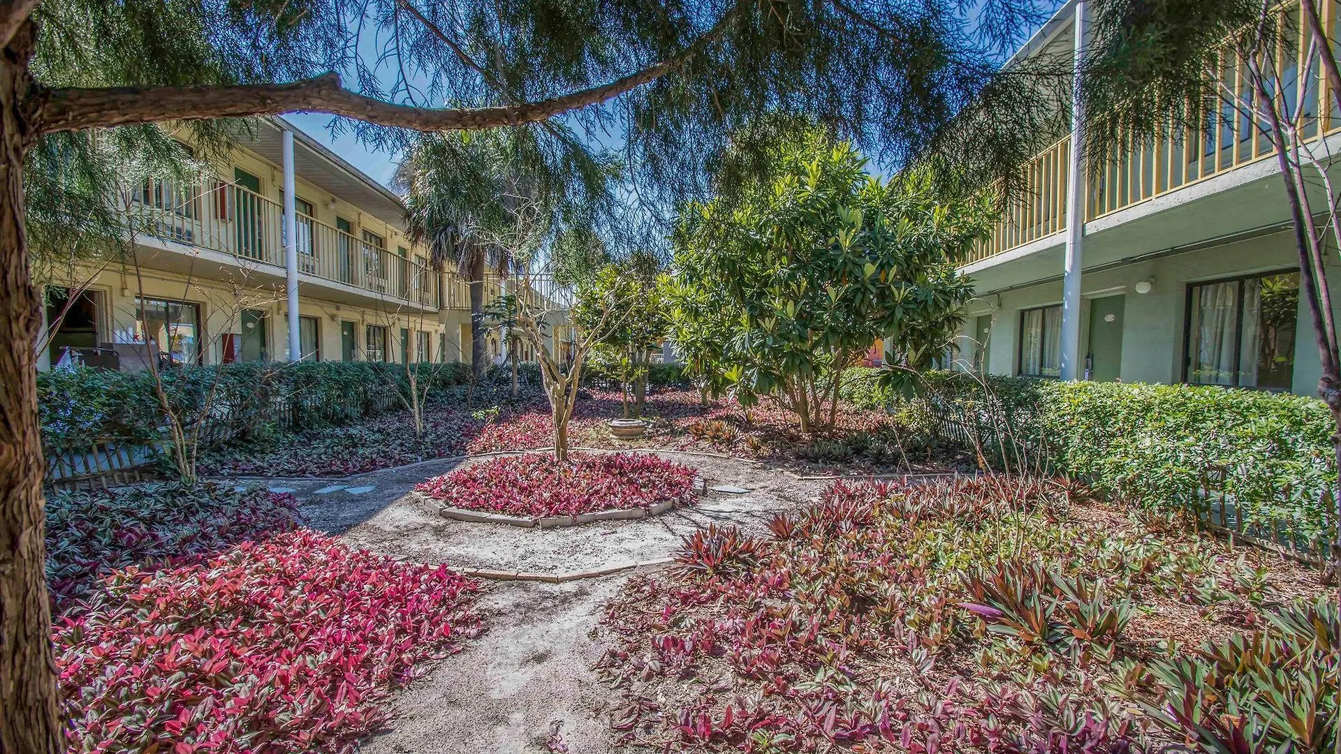 Motel Country Hearth Inn- Kissimmee