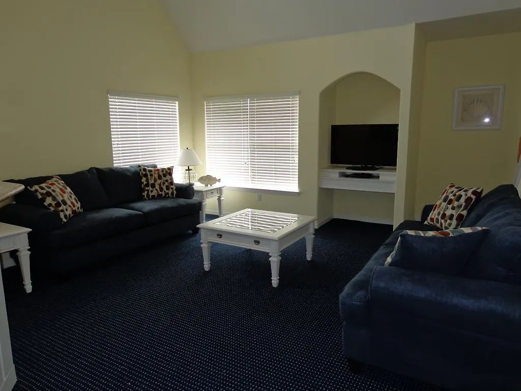 Runaway Club Apartment