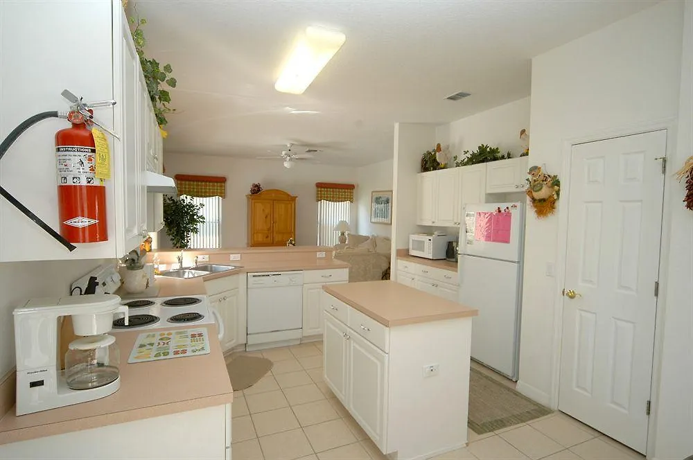 Florida And Elite Homes Apartmán *