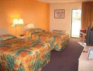 Lake Cecile And Suites 酒店 4*