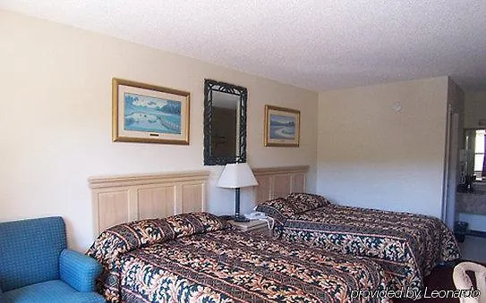 Goldstar & Suites Hotel 2*