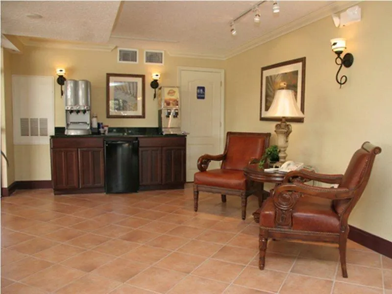 מלון Days By Wyndham West 2*