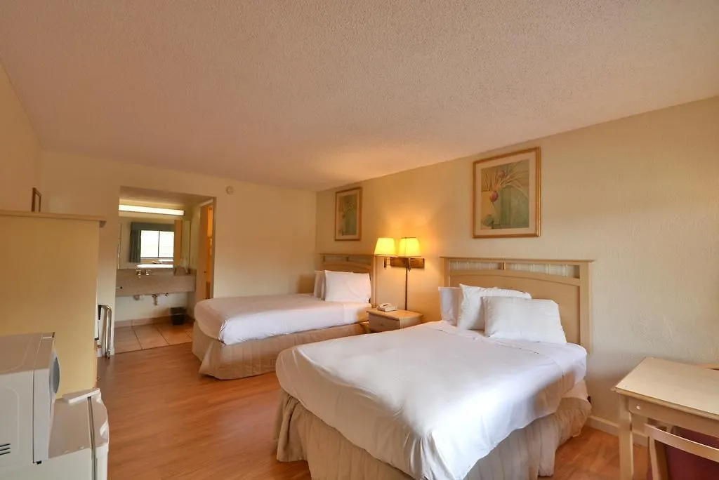 Country Hearth Inn-