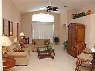Homes4uu - Area Vacation Rentals- מלון