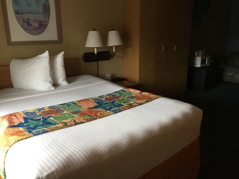 Hotel Super 8 By Wyndham Kissimmee-orlando 2*