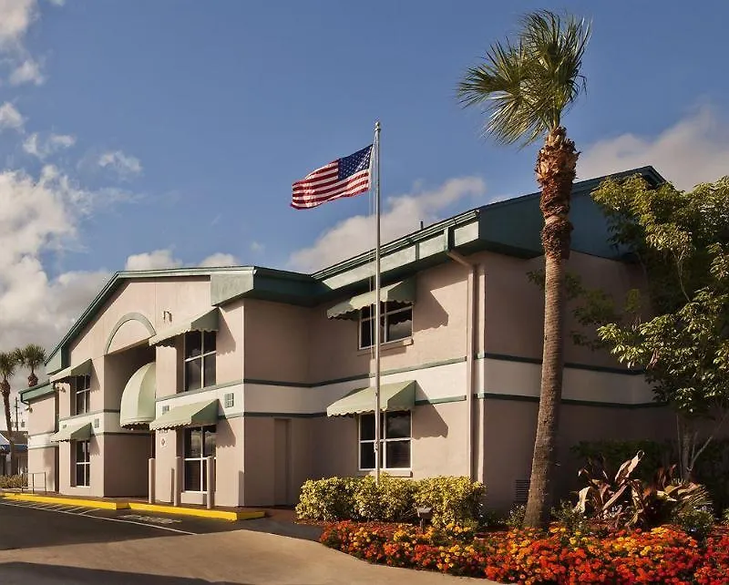 Hotel Super 8 By Wyndham Kissimmee/maingate/orlando Area