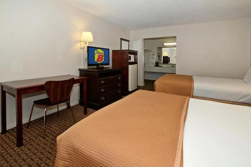 Super 8 By Wyndham Kissimmee/maingate/orlando Area