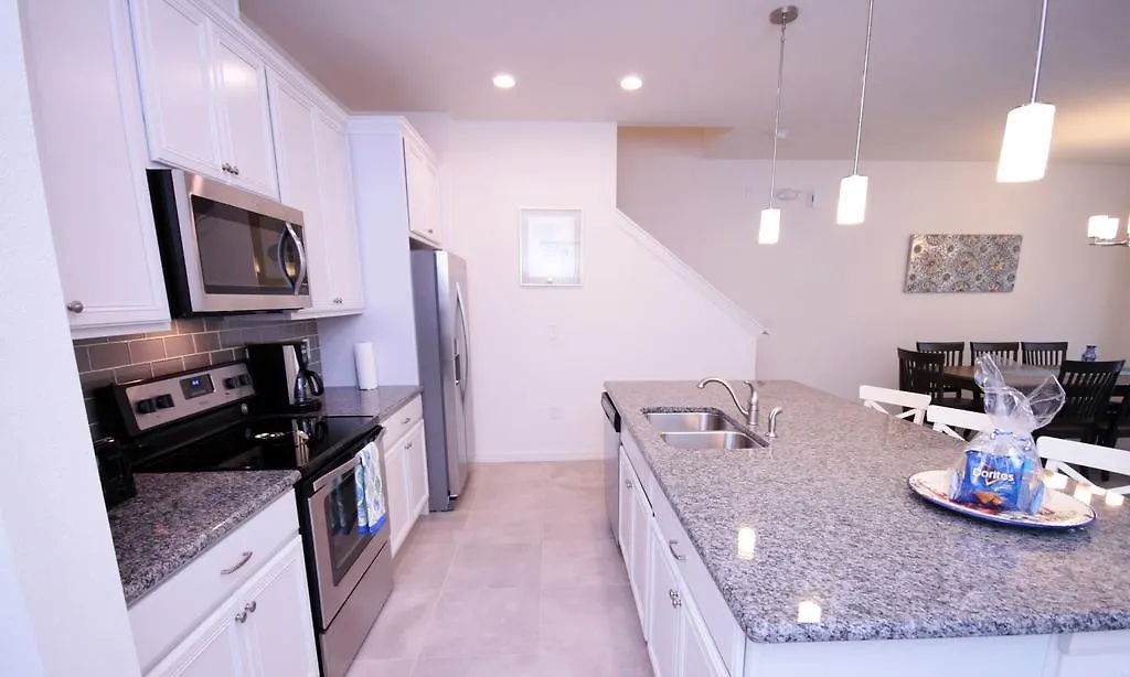 Four Bedrooms Townhome 5117 Holiday home