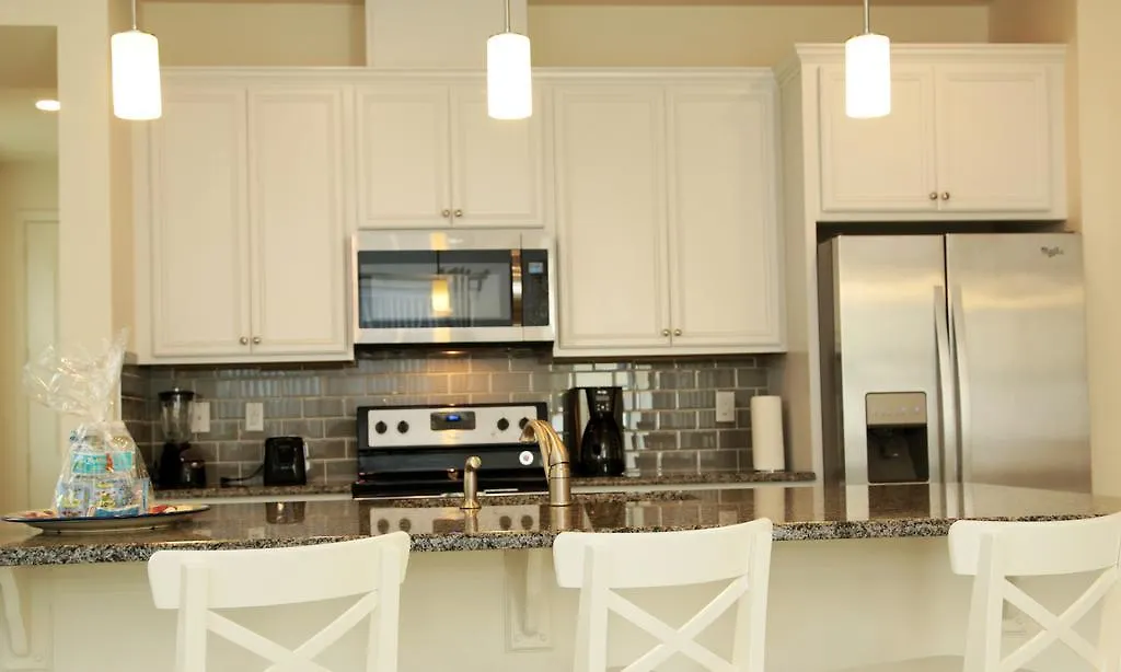 Four Bedrooms Townhome 5117 Holiday home *