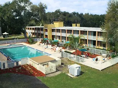 Howard Johnson By Wyndham Tropical Palms Kissimmee