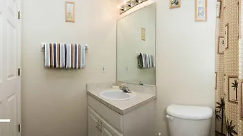 Florida And Elite Homes Apartmán *