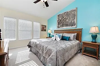 Five Star Apartment