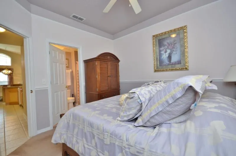 Hotel Solana Homes Davenport