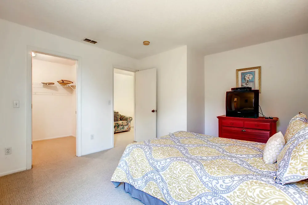 Advantage Hotel Four Corners