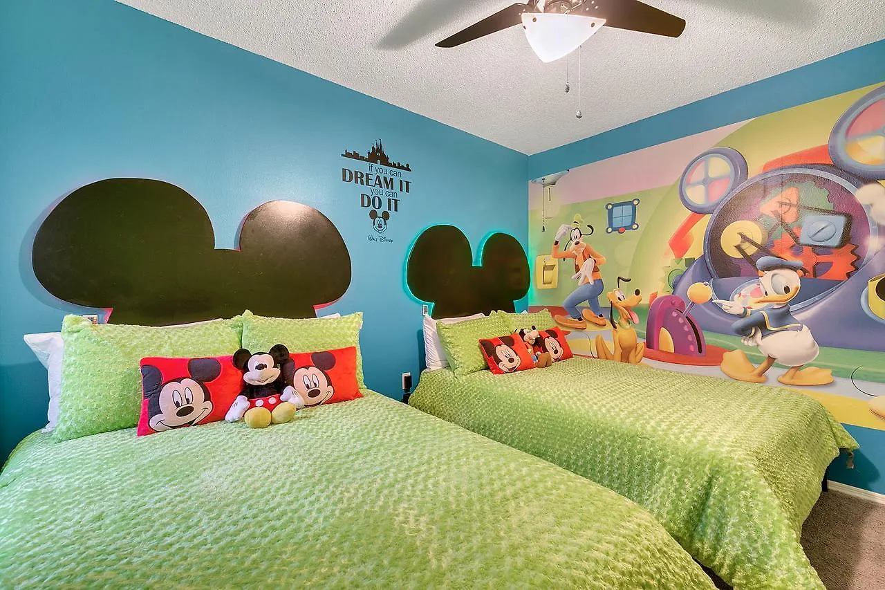 Disney Themed Family Villa, Waterpark & Amenities Included Holiday home
