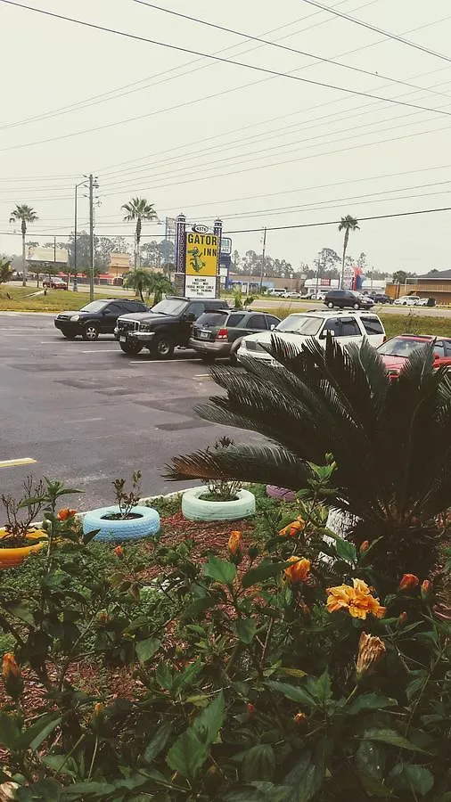 Gator Inn 3*