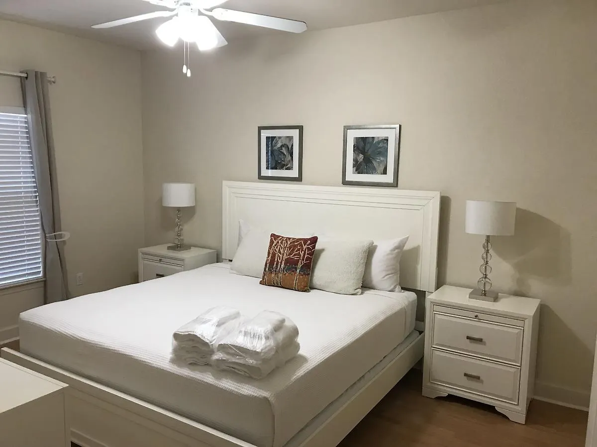 Lucaya Village Holiday home *