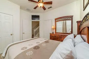 Hotel Windsor Hills Four Corners
