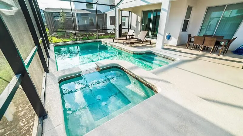 4710 Kings Castle Circle Six Bedroom Villa Kissimmee