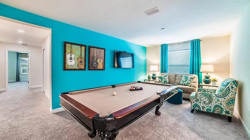 4710 Kings Castle Circle Six Bedroom * Kissimmee