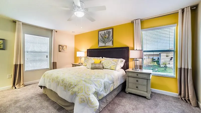 4710 Kings Castle Circle Six Bedroom *