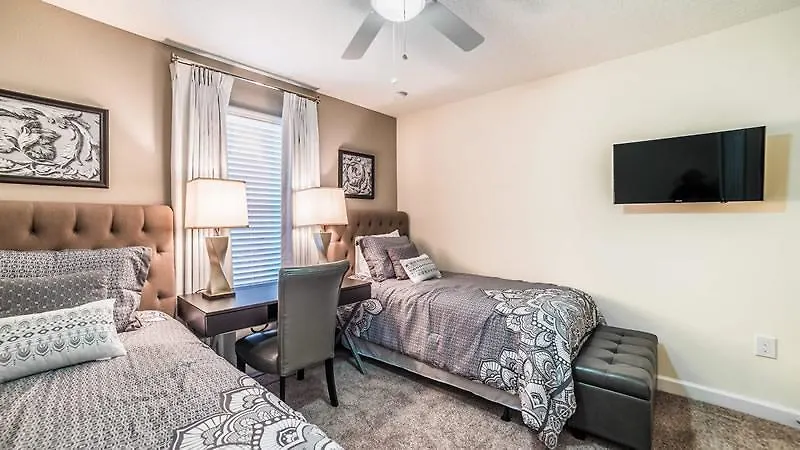 4710 Kings Castle Circle Six Bedroom