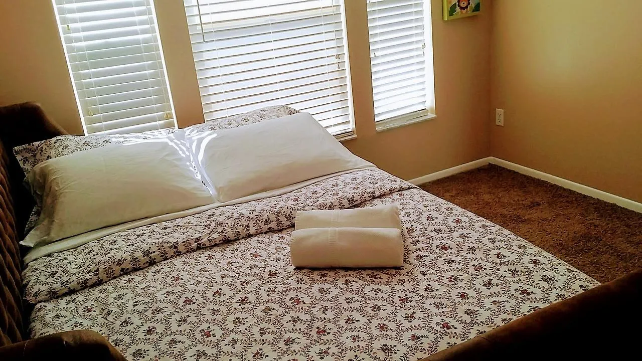 The Cozy House * Four Corners