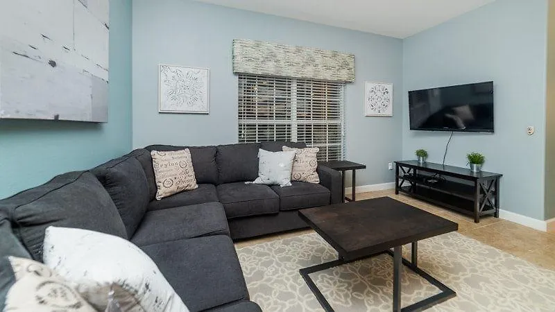 Beautiful 4 Bedroom Town House In The Fantastic Paradise Palms