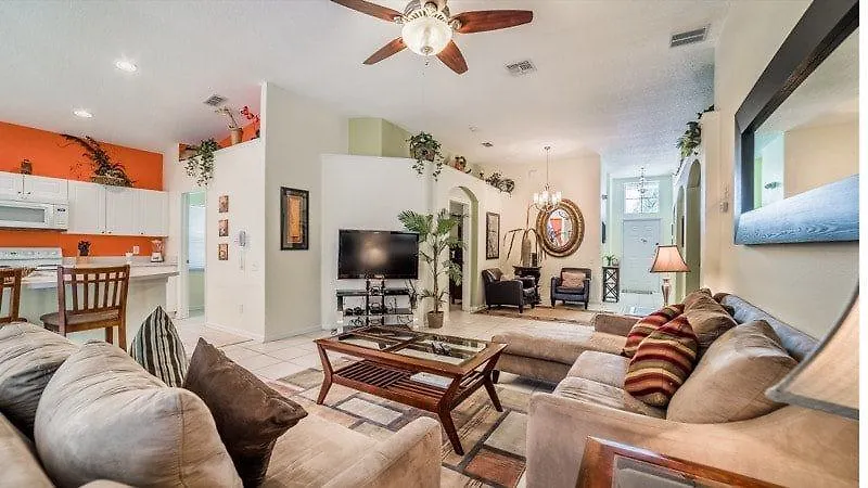Lovely 4 Bedroom 3 Bath Pool In Gated Orlando