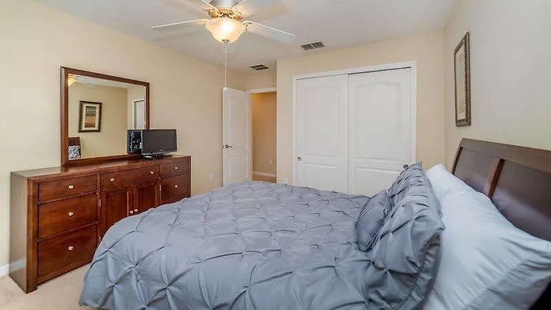 4 Bedroom 3 Bath Town With Pool In Paradise Palms Holiday home Orlando