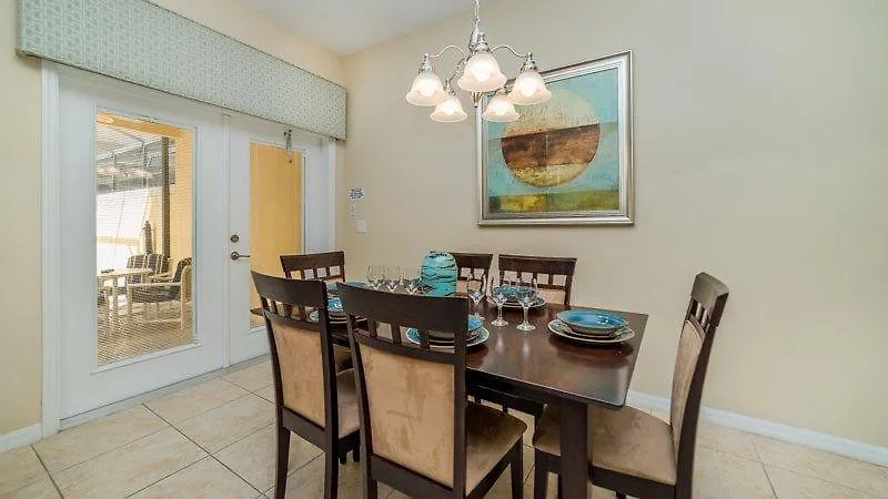 4 Bedroom 3 Bath Town With Pool In Paradise Palms Orlando