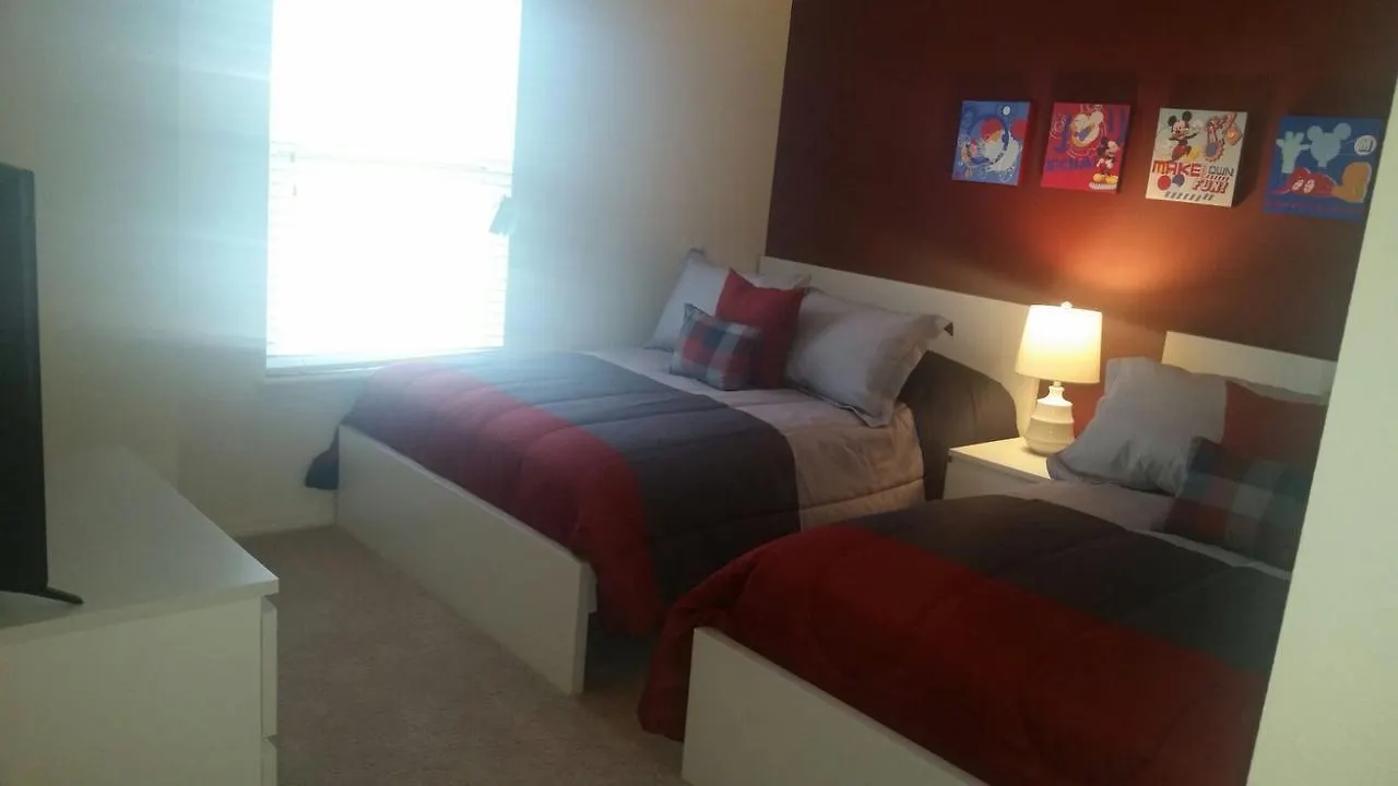 West Lucaya By Alquila Holiday home *