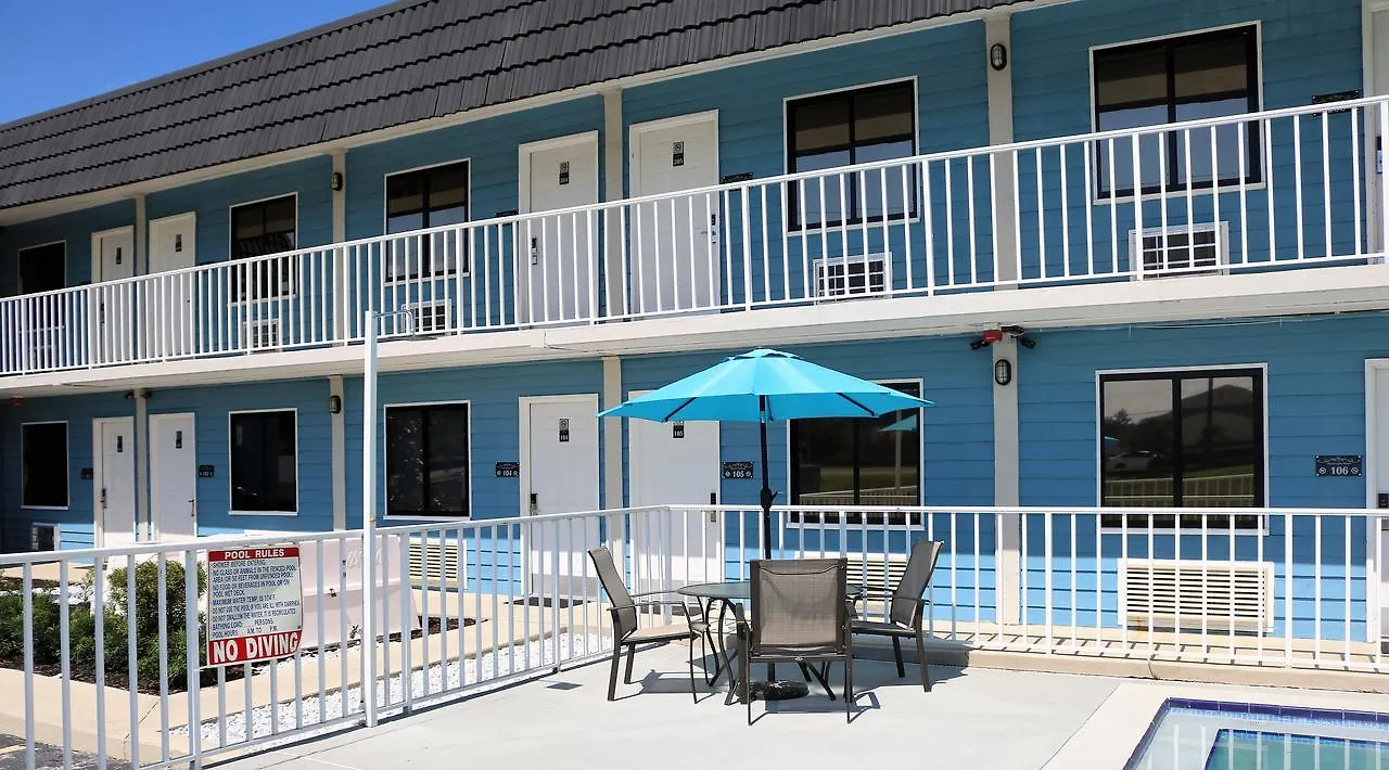 Monte Carlo Inn- Near