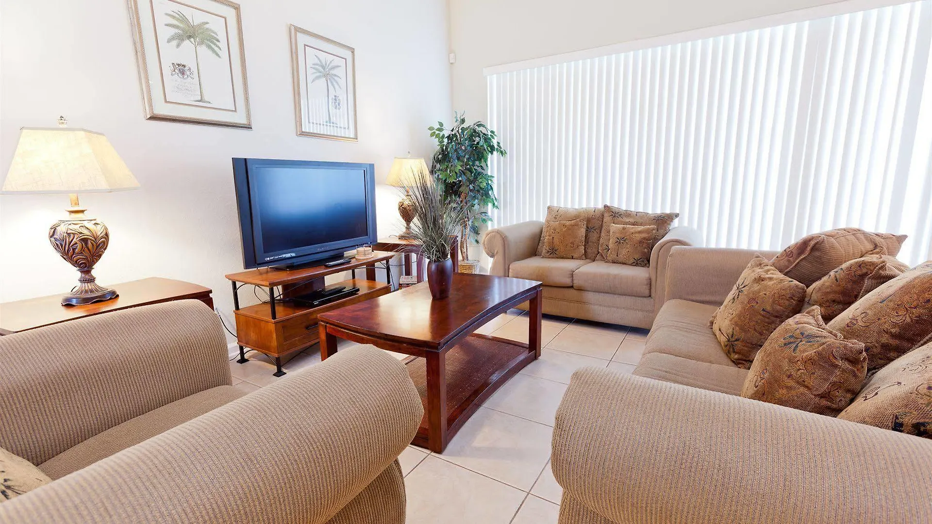 מלון Ocean Florida Villas 3*