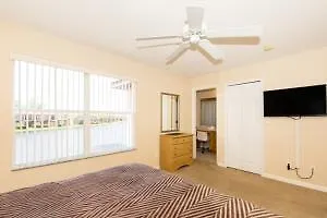 Croft S Lakefront Sanctuary 3* Kissimmee