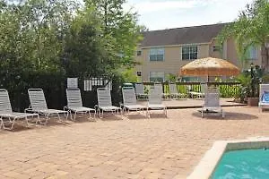 The Villas At Somerset 호텔