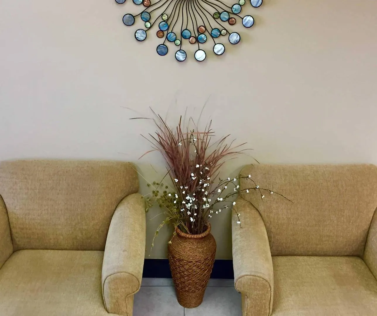 Seasons Florida Hotel 2*