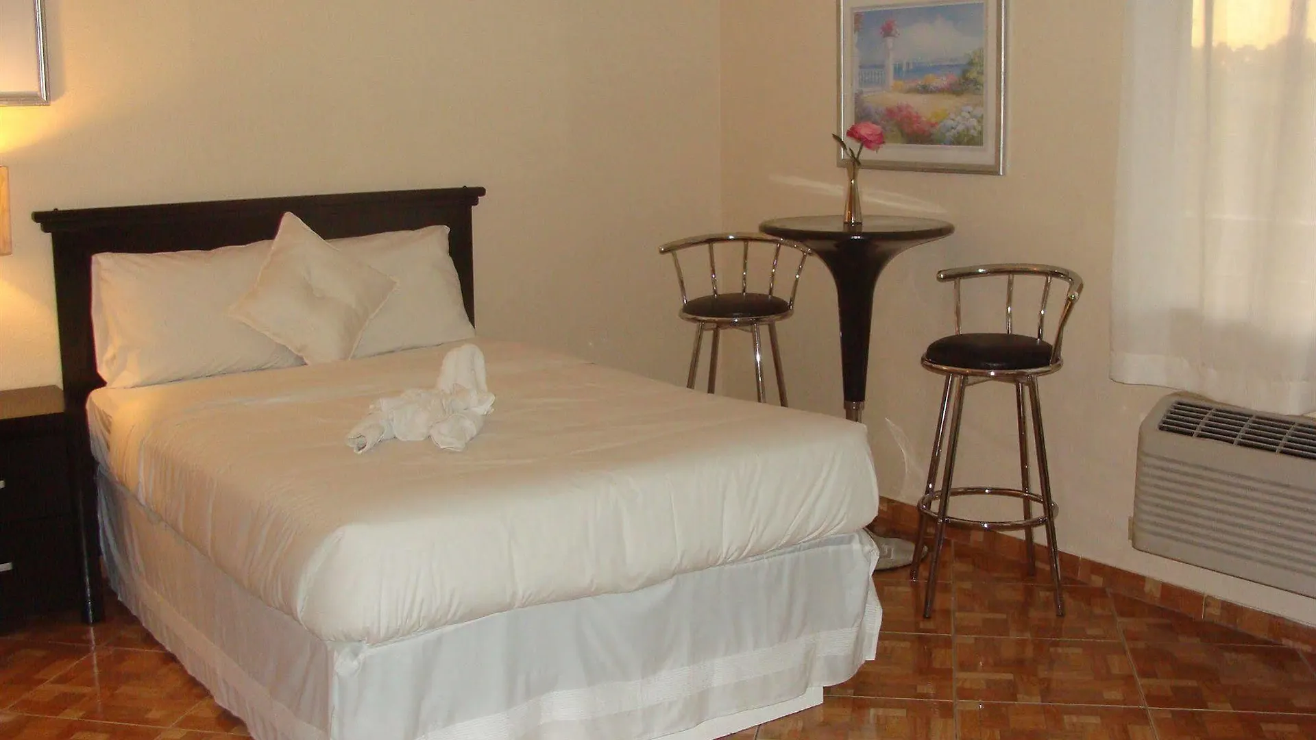 Sevilla Kissimmee- Near Motel 2*