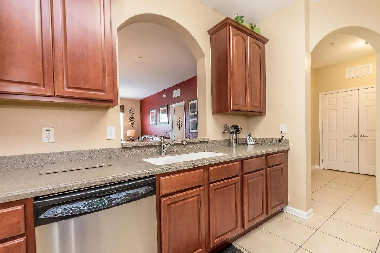 4102 Breakview Drive #304 * Kissimmee