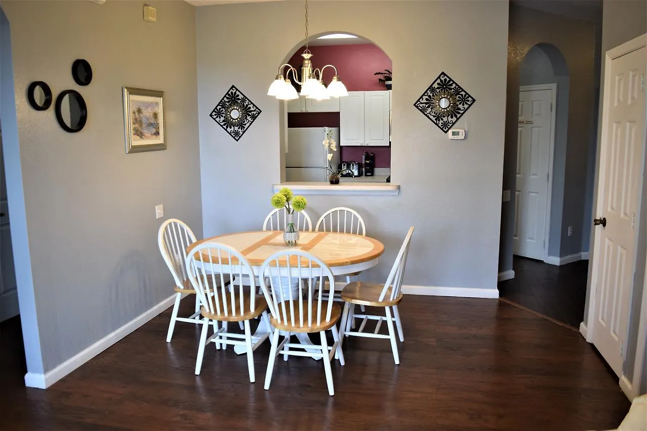 Resort-style Near Disney World Apartment Kissimmee