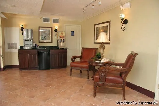 Days By Wyndham West מלון 2*