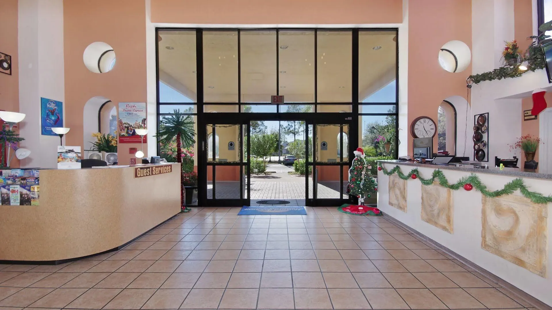 Howard Johnson By Wyndham Tropical Palms Kissimmee