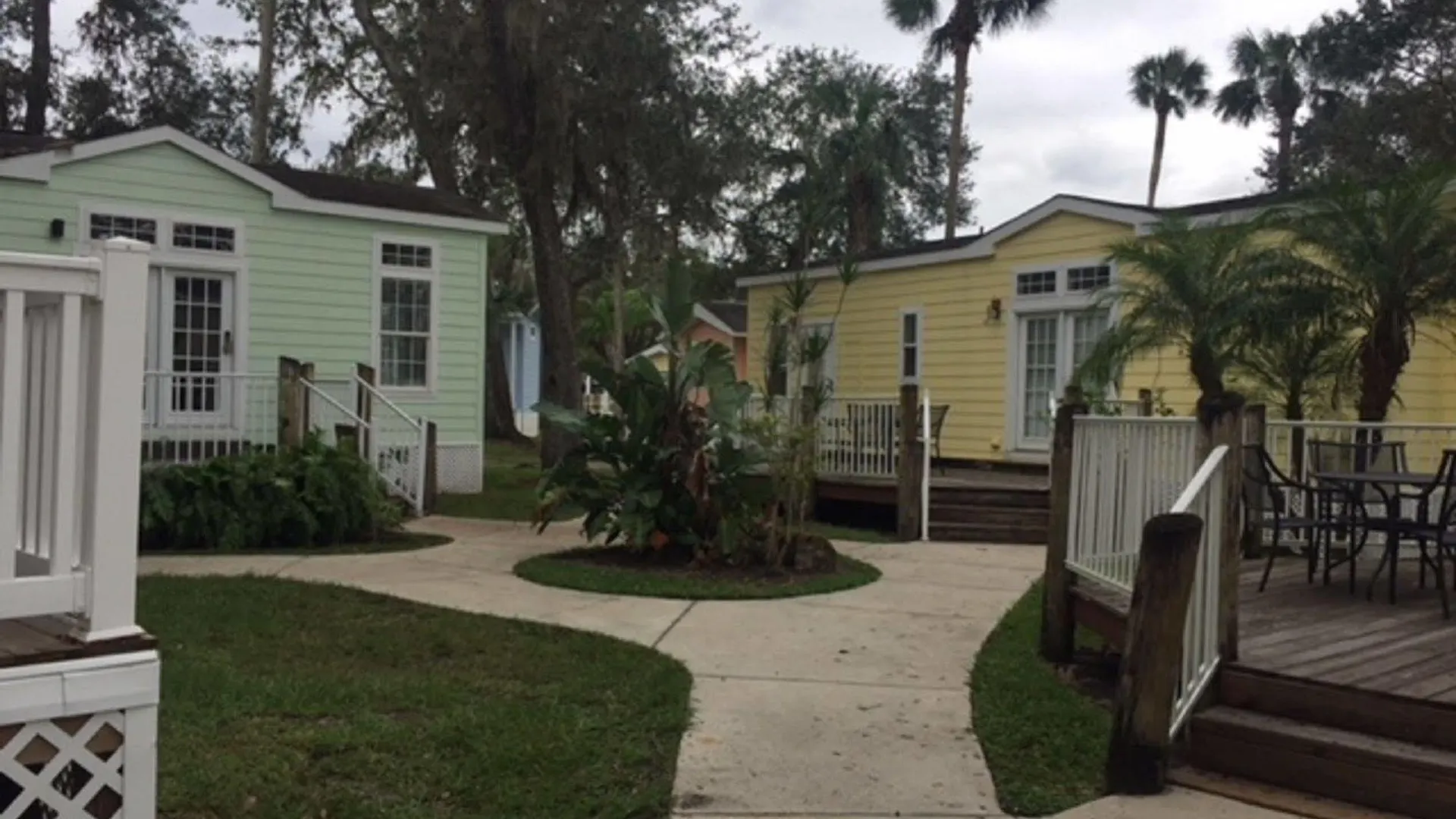 Lodge Tropical Palms & Campground *