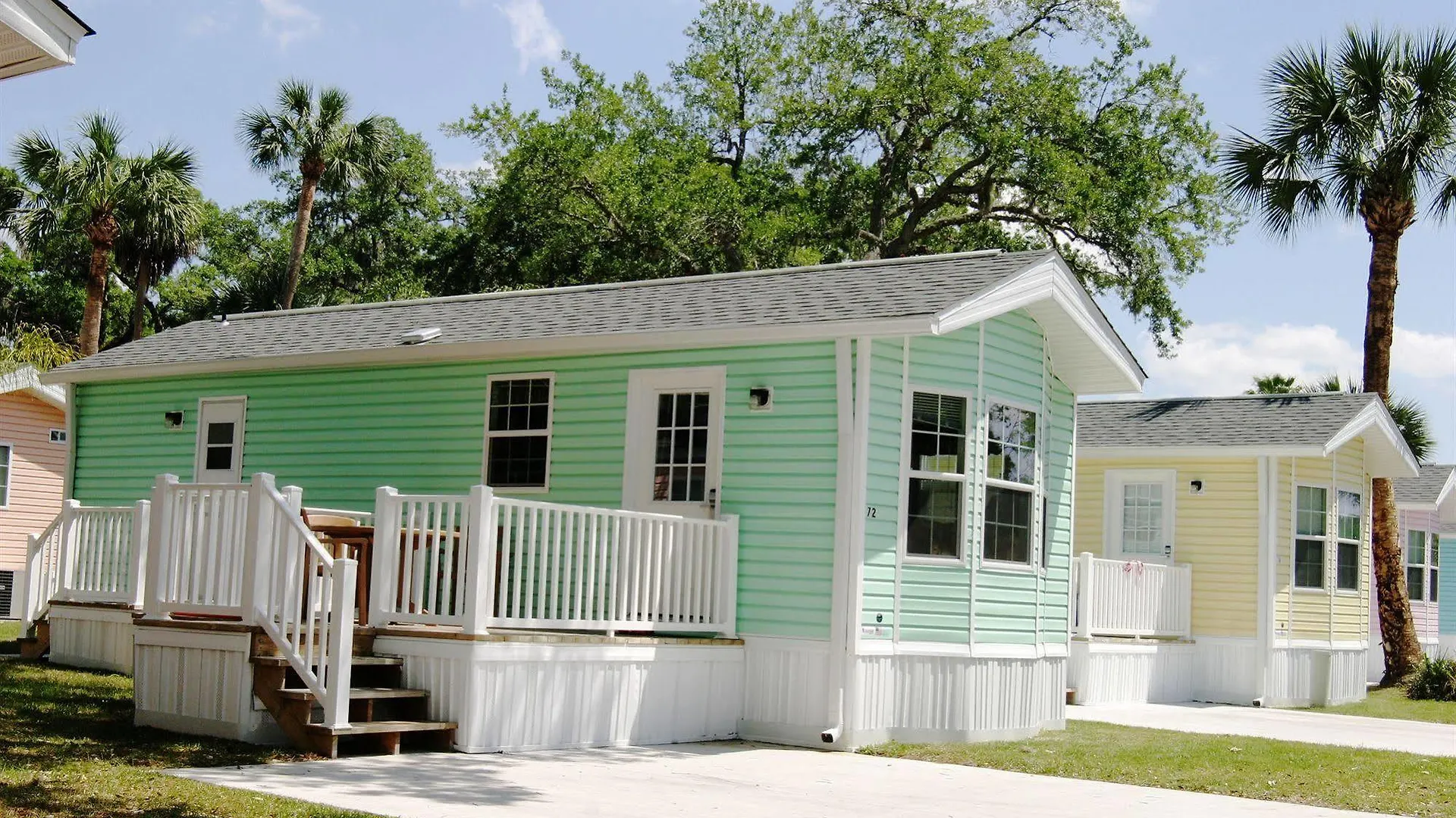 Tropical Palms & Campground * Kissimmee