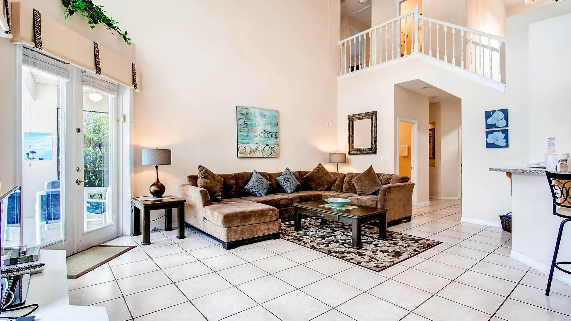 Hotel Advantage Four Corners