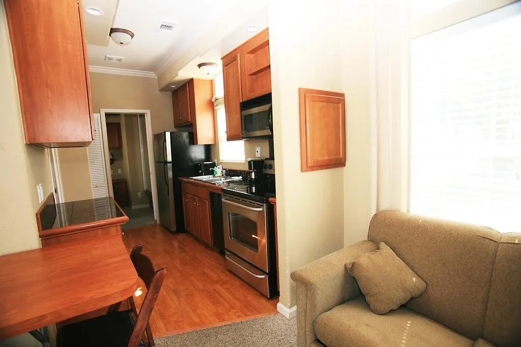 Tropical Palms & Campground Lodge Kissimmee